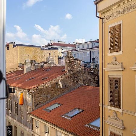 Stylish Apartment - Casa Leone - Center Trieste Exterior photo